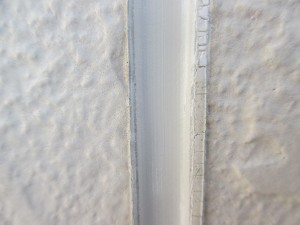 043